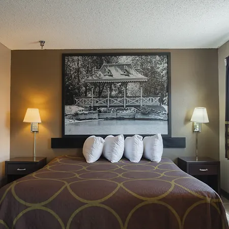 Super 8 By Wyndham Grants-2